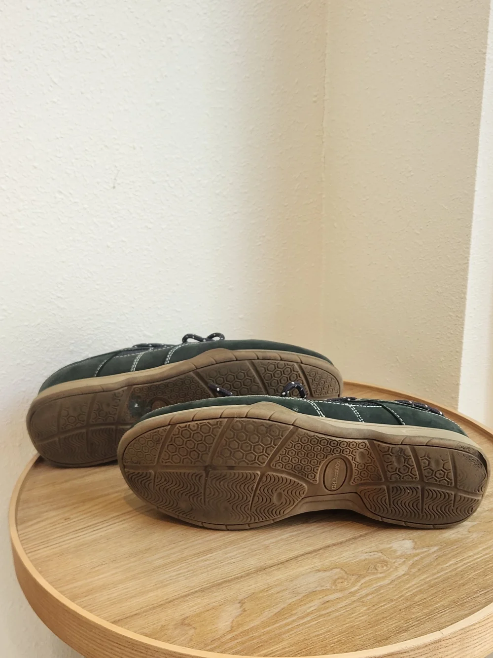 G.H. Bass & Co. classic low
